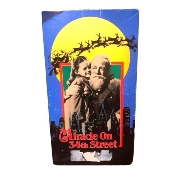 Miracle on 34th St VHS - Picture 1 of 8